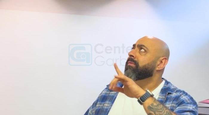 Coifa de Embutir no Teto: Gabriel Garbin apresenta uma solução sofisticada para cozinhas de alto padrão