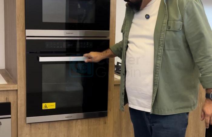 Gabriel Garbin apresenta a Torre Arkton no showroom da Center Garbin